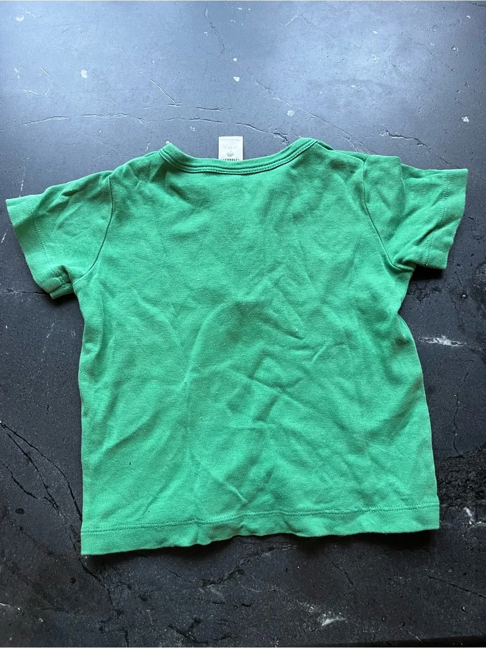 KATE QUINN - Green Organic Cotton Short Sleeve Henley Tee Shirt